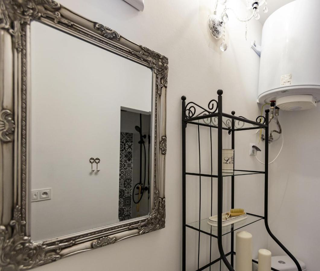 Apartman Charlotte V Dome So Studnou Na Streche Banska Stiavnica Exterior foto