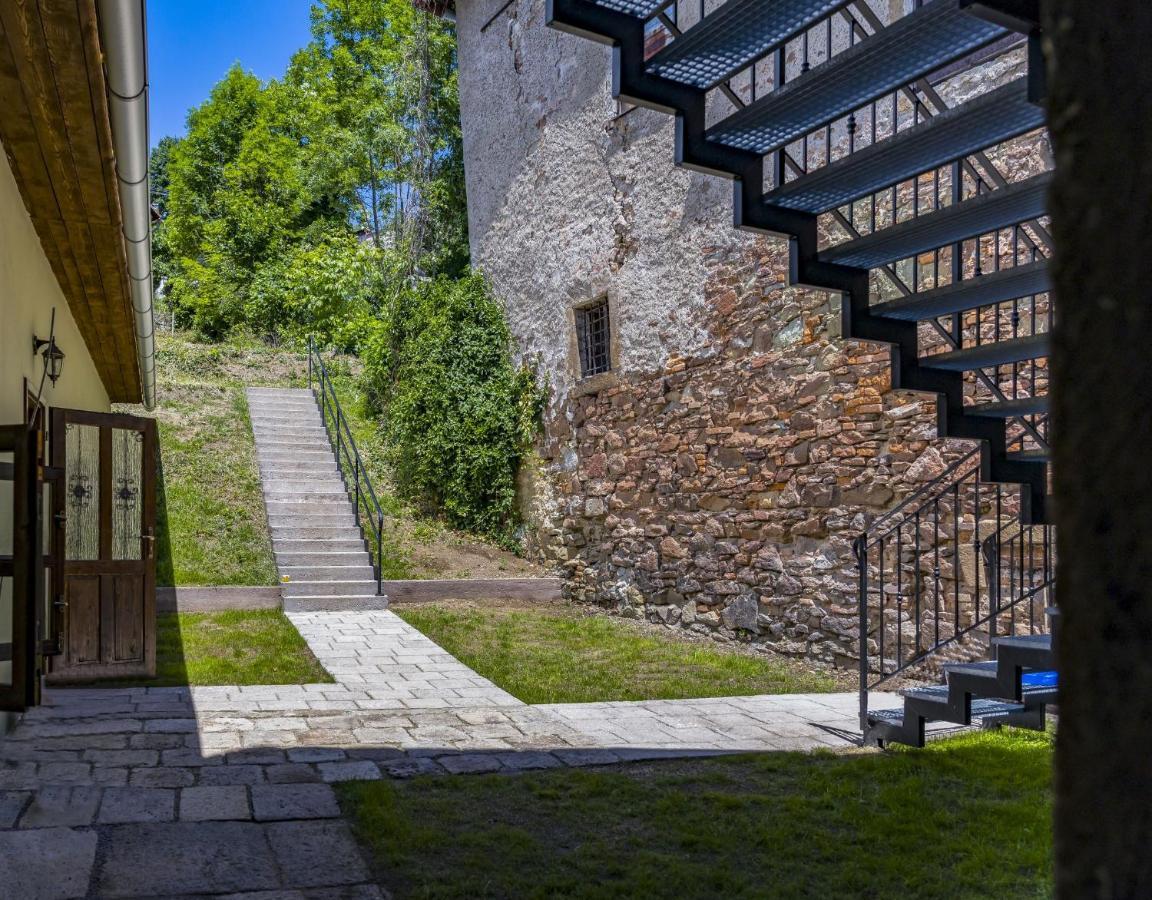 Apartman Charlotte V Dome So Studnou Na Streche Banska Stiavnica Exterior foto